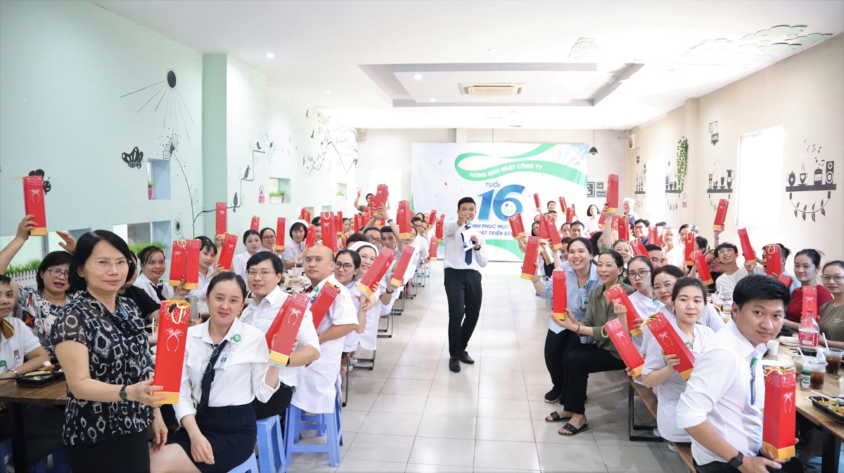 Chúc mừng kỷ niệm 16 năm ngày thành lập Phòng khám (09/05/2008 - 09/05/2024)