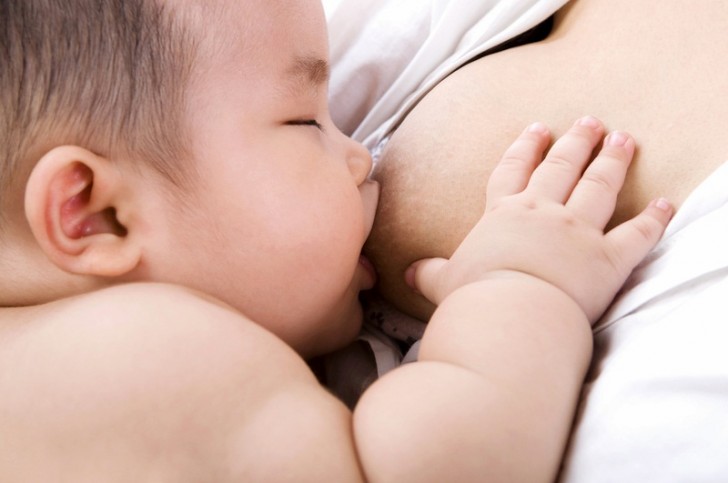Những sai lầm trong nuôi dưỡng và chăm sóc trẻ